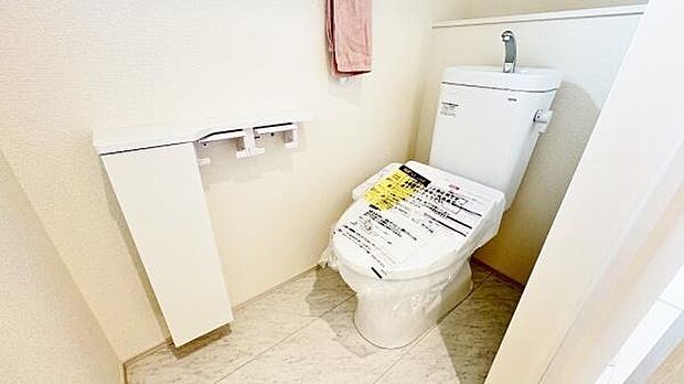 《トイレ》　■清潔感のある落ち着いたトイレ。