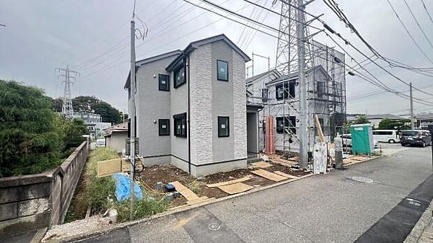 《現地》 ■建築中の写真です。