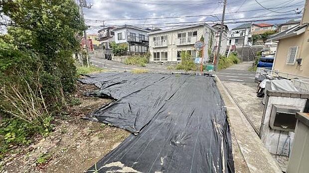 落ち着いた閑静な低層住宅地に佇む邸宅を建築予定♪永住の地としてゆったりお住まいいただけます。
