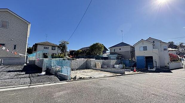 《現地》　■安心して暮らせそうな住環境です。