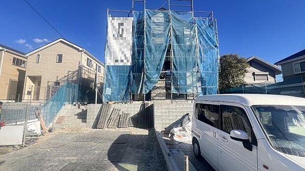 《現地》　■安心して暮らせそうな住環境です。