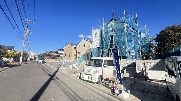 車通りも少ないため、落ち着いた雰囲気です。お子様がいらっしゃる方もご安心かと思います。