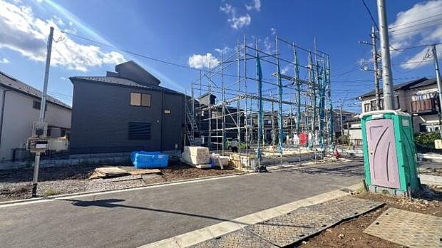 《現地》　■青い空と白い雲、気分が晴れる場所がここにあります。