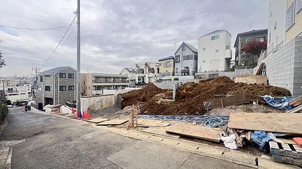 《現地》　■心地よいライフスタイルが実現できるそんな予感。