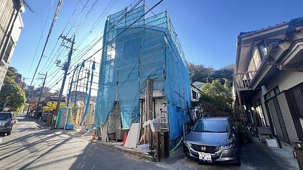 車通りも少ないため、落ち着いた雰囲気です。お子様がいらっしゃる方もご安心かと思います。