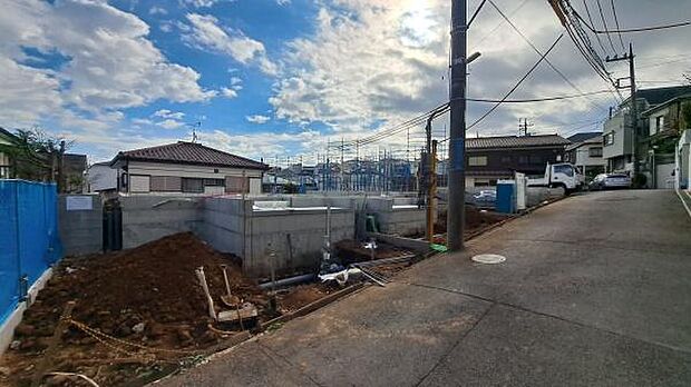 《現地》 ■青い空と白い雲、気分が晴れる場所がここにあります。
