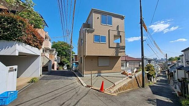 《外観》　■一戸建ての多いエリア、静かで落ち着いた雰囲気。