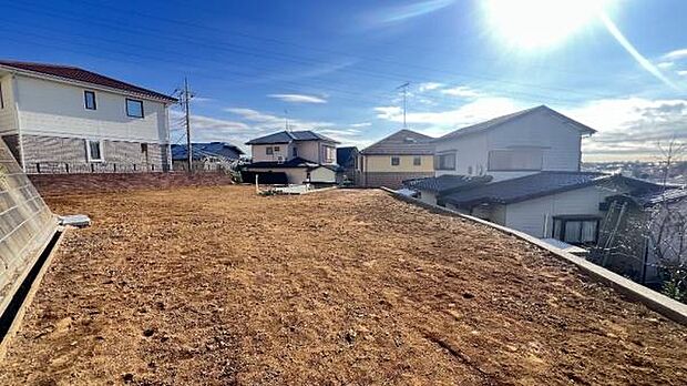 《現地》 ■さわやかな風が渡りたっぷり陽光がふりそそぐ立地。