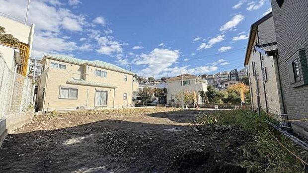 《現地》 ■さわやかな風が渡りたっぷり陽光がふりそそぐ立地。