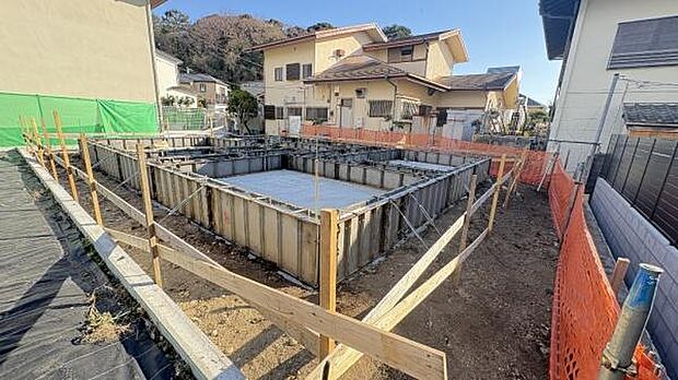 《現地》　■完成が待ち遠しいですね