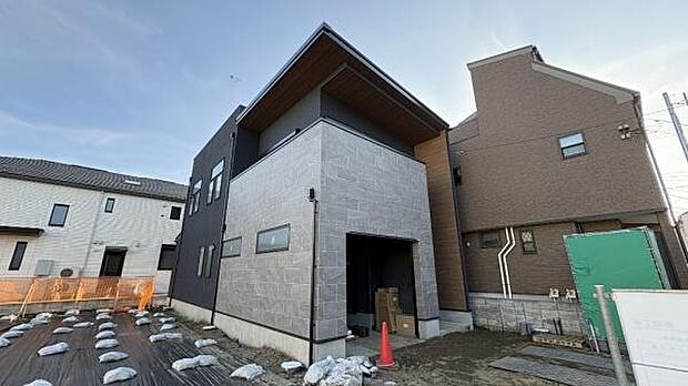 《現地》 ■安心して暮らせそうな住環境です。