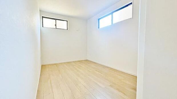 《洋室》　■明るくスタイリッシュな空間になっています。