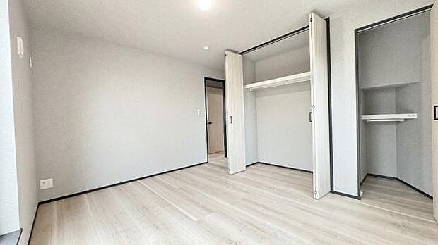 《洋室》 ■品のある落ち着いた洋室