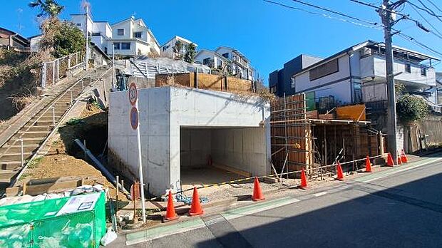 《現地》 ■青い空と白い雲、気分が晴れる場所がここにあります。