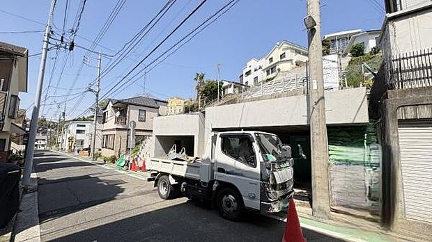 《現地》 ■青い空と白い雲、気分が晴れる場所がここにあります。