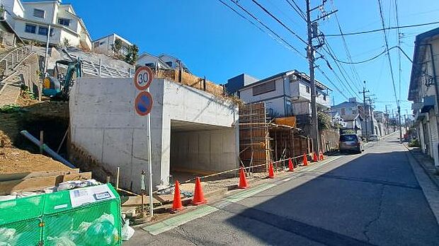 《現地》　■心地よいライフスタイルが実現できるそんな予感。