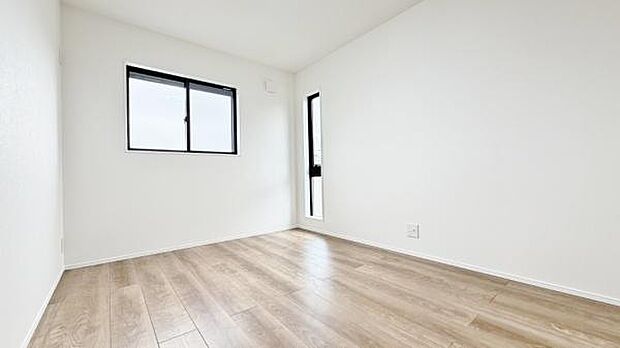 《洋室》　■型にはまらない多才なプライベートルーム。くつろぎの場としてだけでなく、趣味や仕事のパーソナルスペースとしても活躍するゆったりした洋室。落ち着きがあり個の時間をたっぷり楽しめる快適空間です。