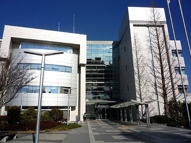 横浜市泉区役所まで772m