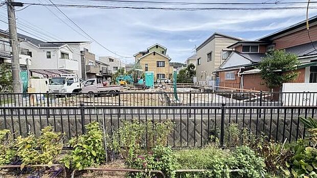 《現地》　■青い空と白い雲、気分が晴れる場所がここにあります。