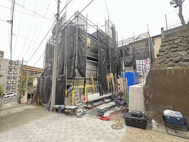 《現地》　青い空と白い雲、気分が晴れる場所がここにあります。