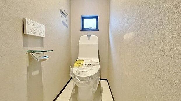 《トイレ》 ■清潔感のある落ち着いたトイレ。