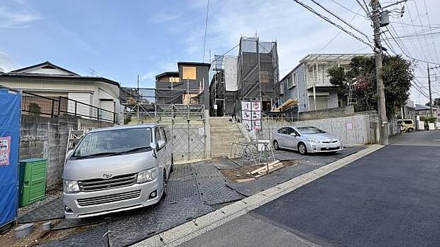 《外観》 ■家族みんなが落ち着ける場所。明るい空間で心も暖か、朝から爽やかな気分。家にいることが心と体に優しい暖かな暮らし。