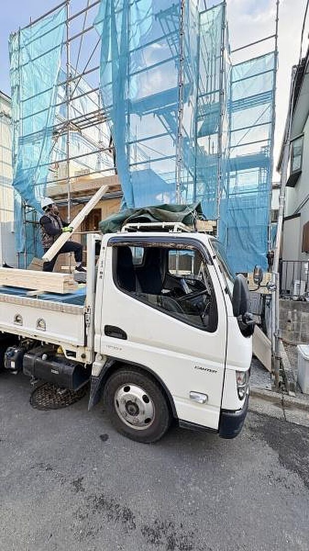 《現地》 ■安心して暮らせそうな住環境です。