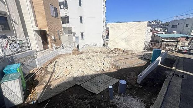 《外観》 ■豊かな光が照らすこの場所は、たわいもない会話を楽しみ、ゆったりとした時間を過ごす場所。家族の日常が刻まれる大切な空間です。