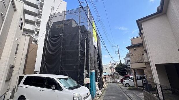 《現地》　安心して暮らせそうな住環境です。