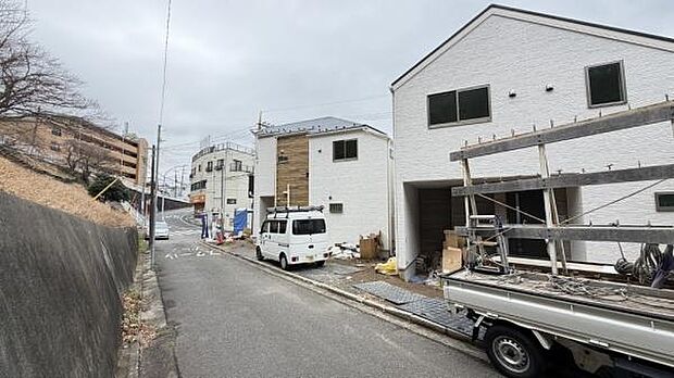 《現地》　■暮らしやすい立地です