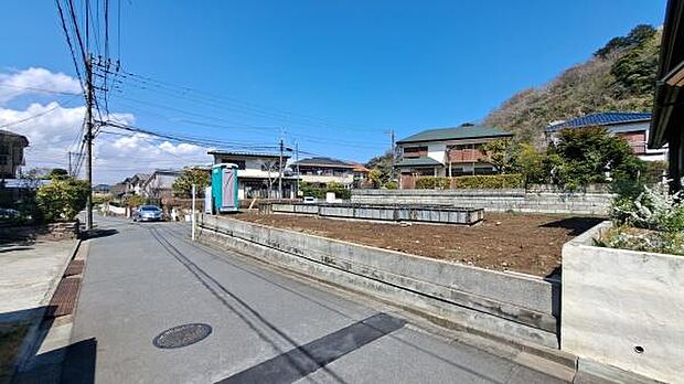 《現地》 ■青い空と白い雲、気分が晴れる場所がここにあります。