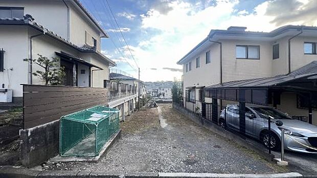 《現地》　■心地よいライフスタイルが実現できるそんな予感。