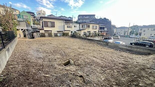 「空」×「光」×「風」。開放感を具現化したような現地は、まさに「永住の地」としての選択肢です。