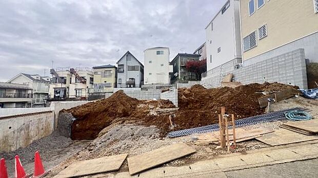 「空」×「光」×「風」。開放感を具現化したような現地は、まさに「永住の地」としての選択肢です。