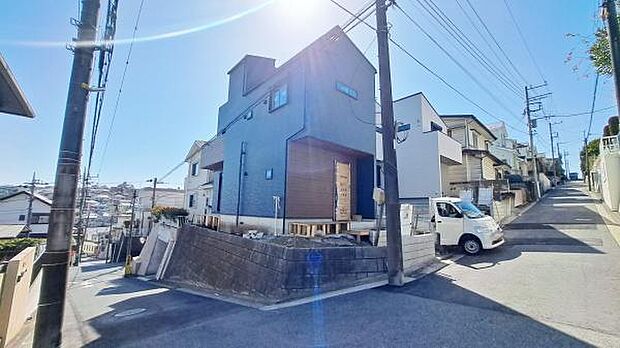 《現地》 ■さわやかな風が渡りたっぷり陽光がふりそそぐ立地。