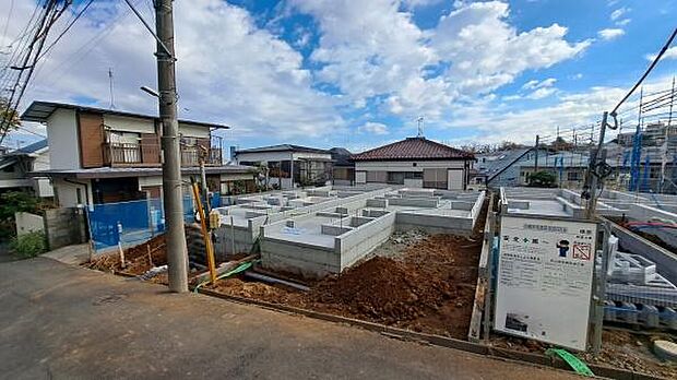 《現地》　■さわやかな風が渡りたっぷり陽光がふりそそぐ立地。