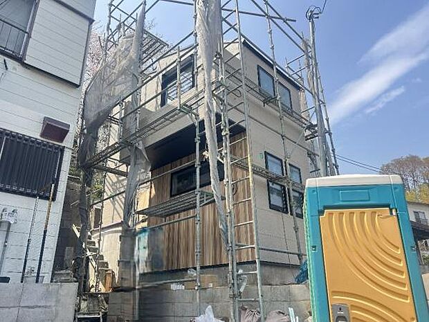 《現地》　■暮らしやすい立地です