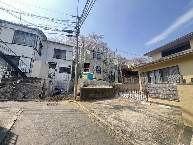 《現地》　■心地よいライフスタイルが実現できるそんな予感。