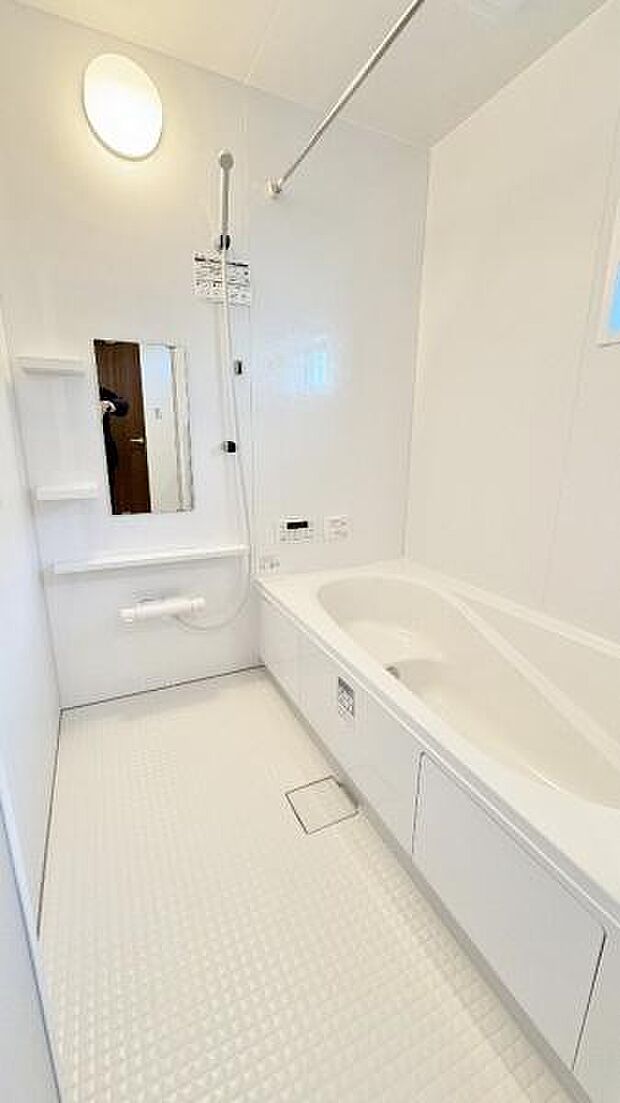 《浴室》　■ゆったりくつろげる癒しのバスルーム。