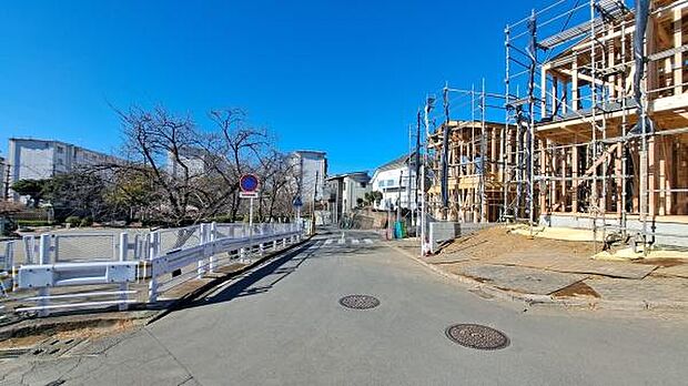 《現地》　■完成が待ち遠しいですね