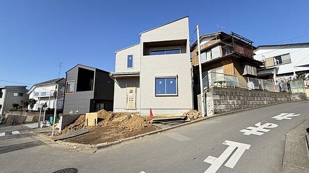 《現地》　■心地よいライフスタイルが実現できるそんな予感。