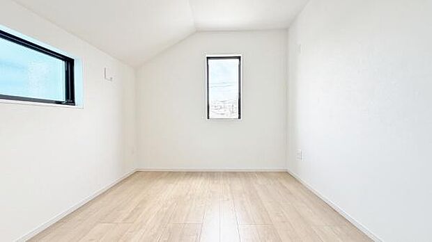 《洋室》 ■明るくスタイリッシュな空間になっています。