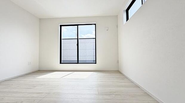 《洋室》 ■くつろぎの場としてだけでなく、趣味や仕事のパーソナルスペースとしても活躍する洋室。個の時間をたっぷり楽しめる快適空間です。