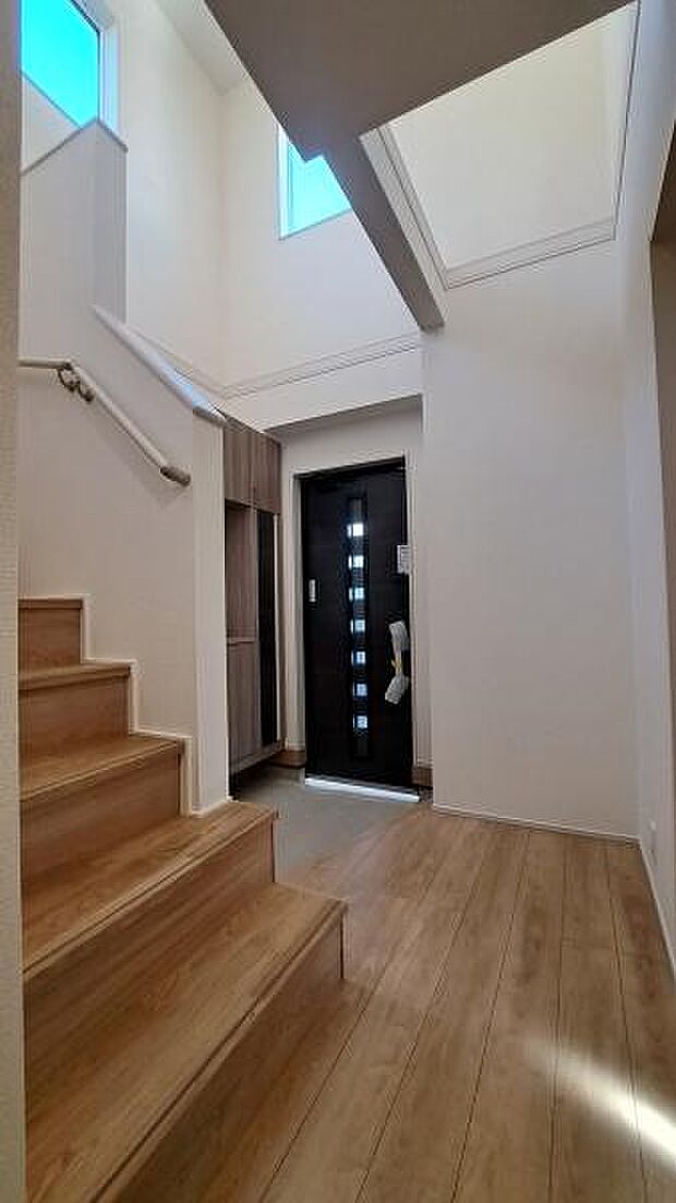 《玄関》 ■我が家の顔である玄関。帰るのが楽しみになりますね。