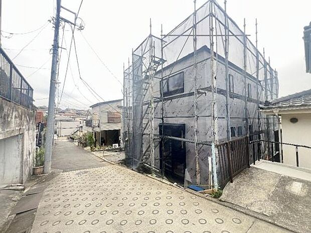 《現地》　■心地よいライフスタイルが実現できるそんな予感。