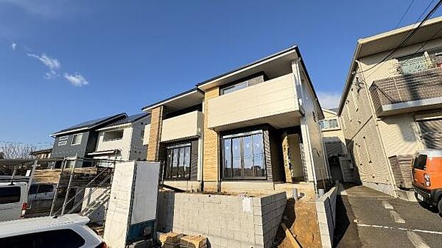 《現地》　■青い空と白い雲、気分が晴れる場所がここにあります。