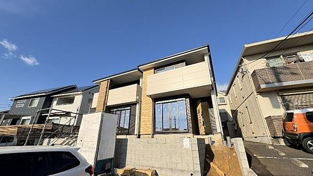 《現地》　■安心して暮らせそうな住環境です。