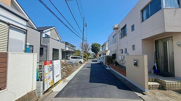 《外観》　■都市の喧騒を忘れさせる、静かで美しい佇まい。上質な日常を彩る、こだわりの外観が魅力です。