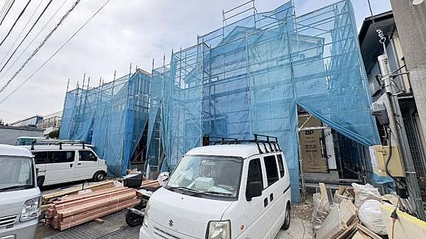 《現地》　■さわやかな風が渡りたっぷり陽光がふりそそぐ立地。