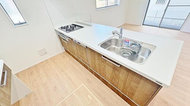 《システムキッチン》 ■会話を楽しみながら食事を味わう。一緒にいる時間が楽しい空間。